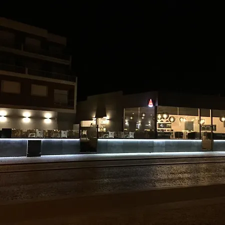 Granada Holidays Πανσιόν *